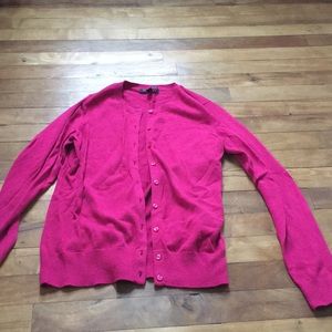 Cardigan sweater dark pink